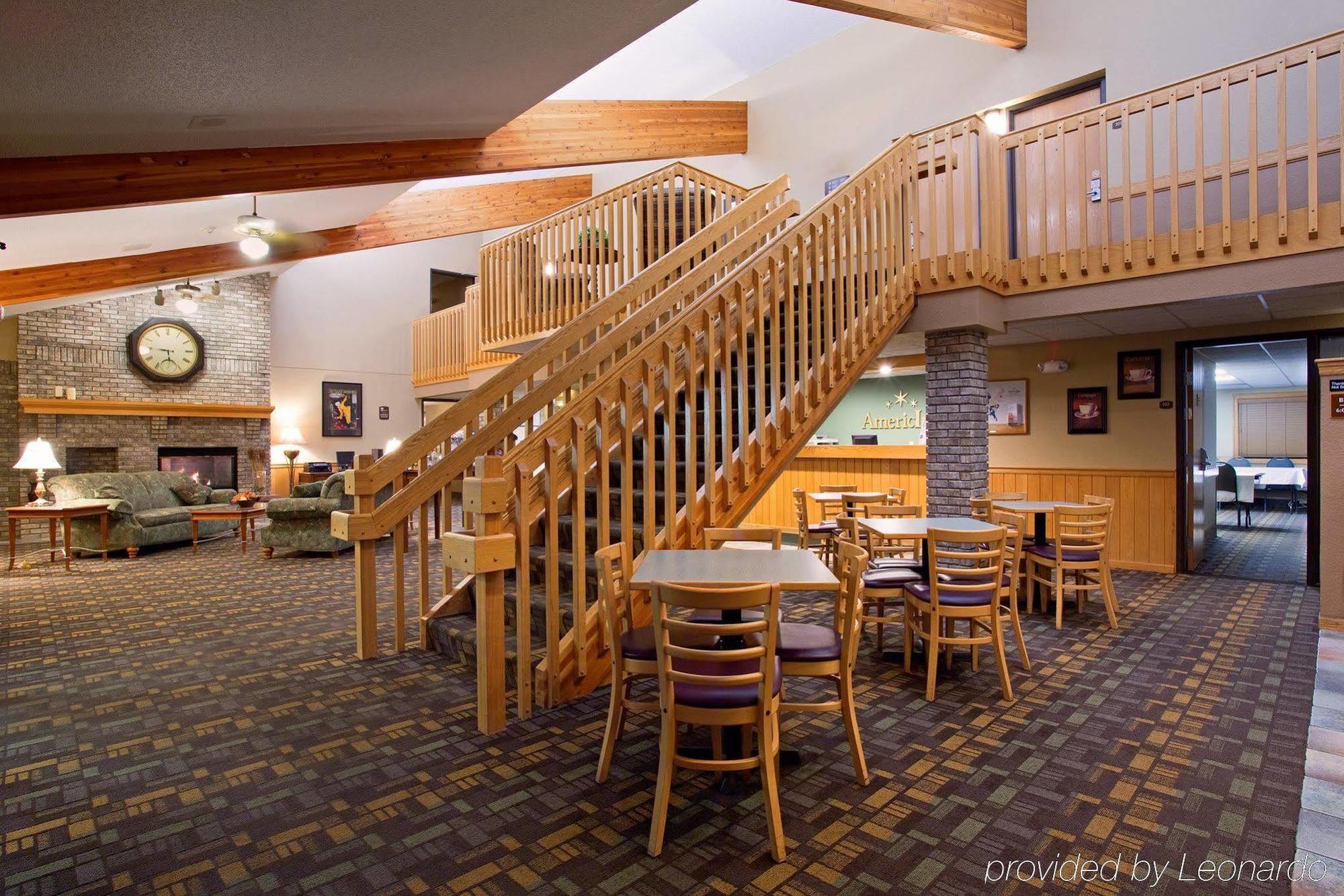 Cobblestone Hotel & Suites - Wisconsin Rapids Exterior foto